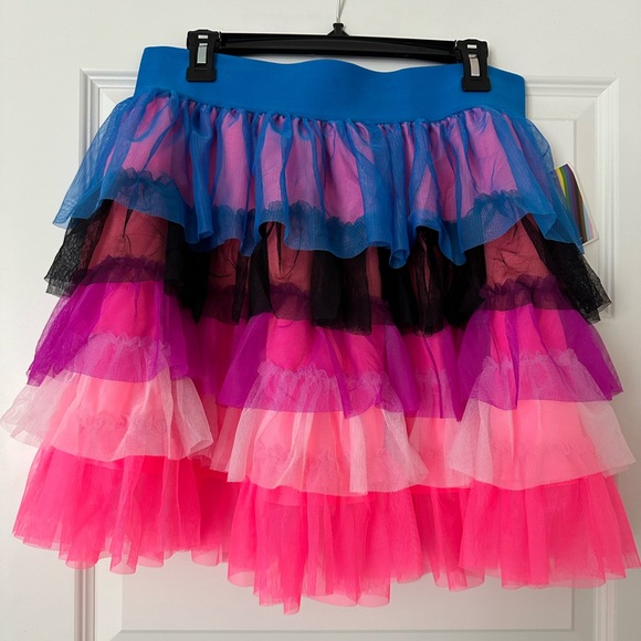 Dresses & Skirts - Skirt